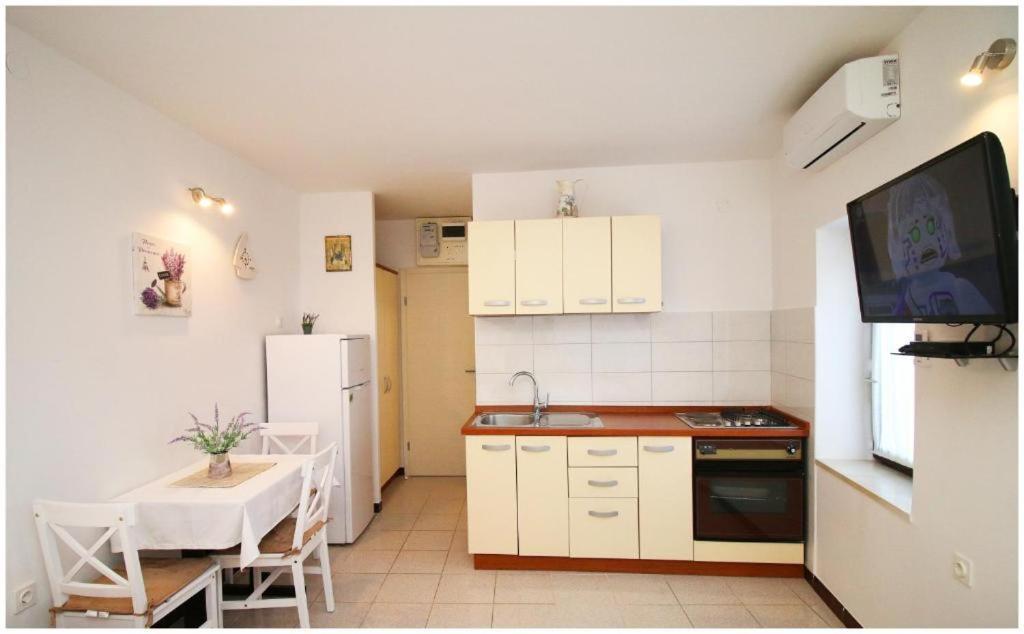 Apartment Karmela Primošten Exterior foto